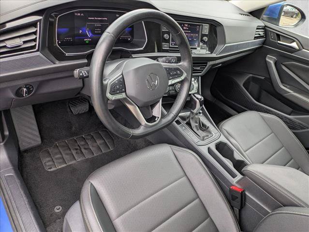 Used 2024 Volkswagen Jetta SE FWD image 10