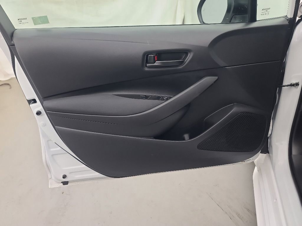 Used 2026 Toyota Corolla LE FWD image 23