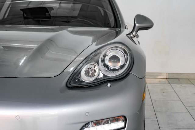 Used 2010 Porsche Panamera S image 46