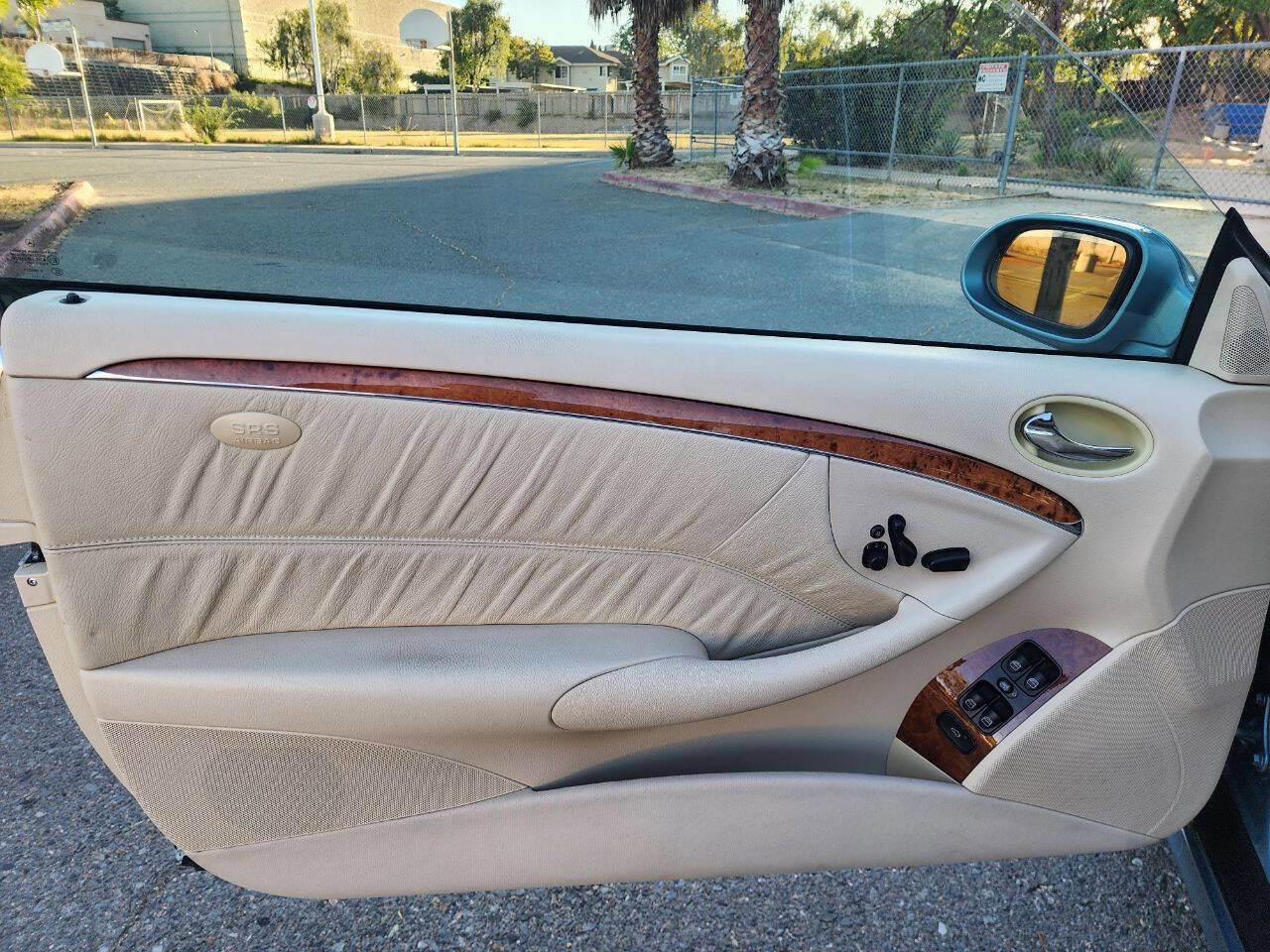 Used 2004 Mercedes-Benz CLK 320 Coupe image 33