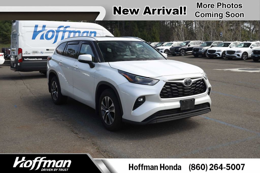 Used 2022 Toyota Highlander XLE