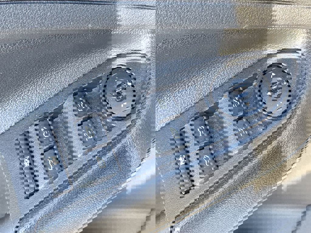 Used 2019 Ford Escape S image 16