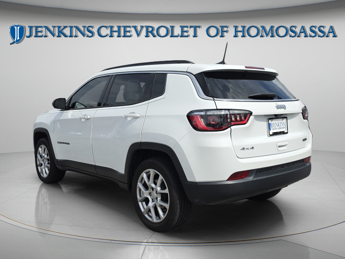 Used 2023 Jeep Compass Latitude AWD/4WD image 7