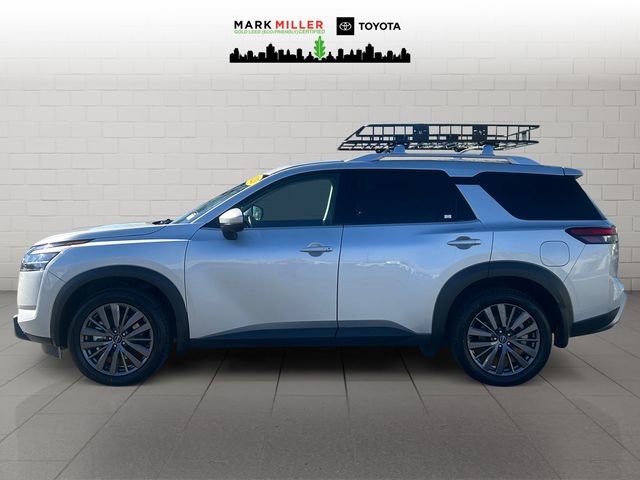 Used 2023 Nissan Pathfinder SL w/ SL Premium Package image 2