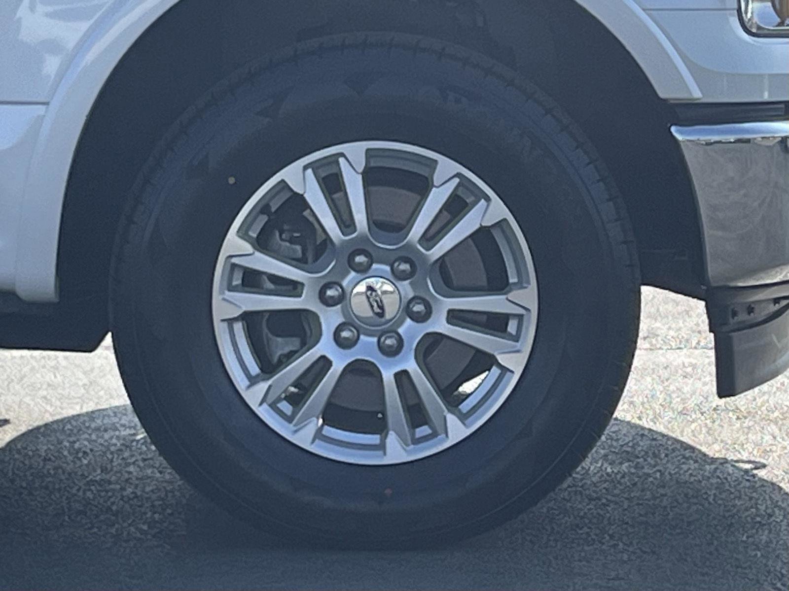 Used 2017 Ford F150 Lariat w/ Equipment Group 501A Mid AWD/4WD image 34