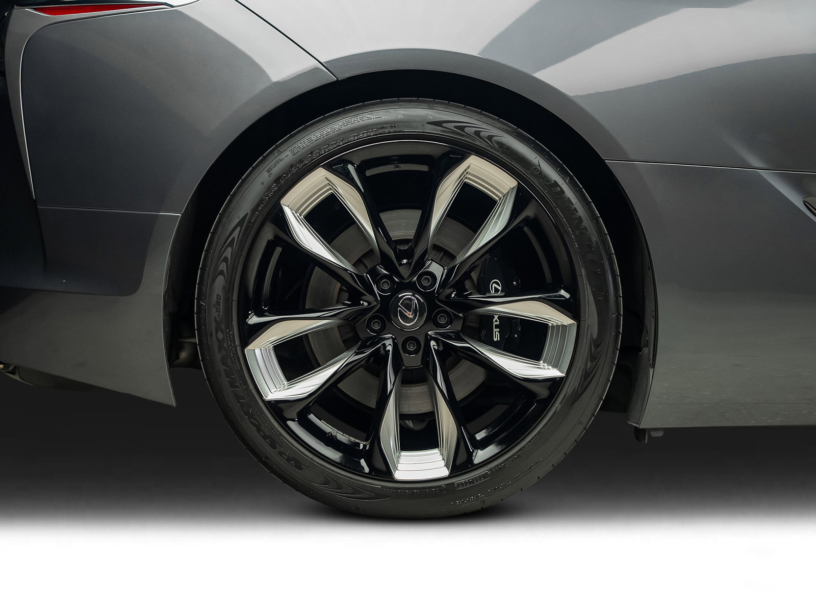Used 2024 Lexus LC 500 Convertible w/ Touring Package RWD image 28