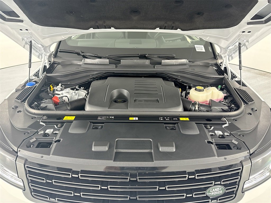 New 2025 Land Rover Range Rover Sport Dynamic SE image 31