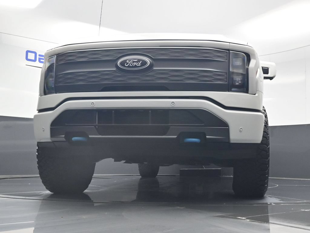 Used 2022 Ford F150 Lightning Lariat AWD/4WD image 42