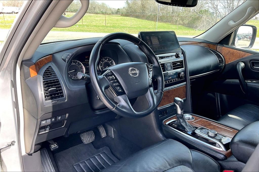 Used 2024 Nissan Armada SL w/ Captain's Chairs Package AWD/4WD image 14