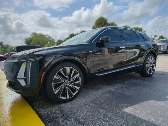 Used 2023 Cadillac Lyriq 2WD image 1