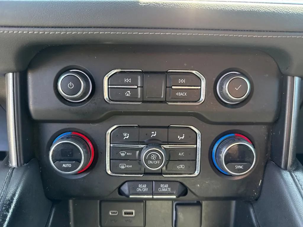 Used 2023 Chevrolet Suburban LS AWD/4WD image 20