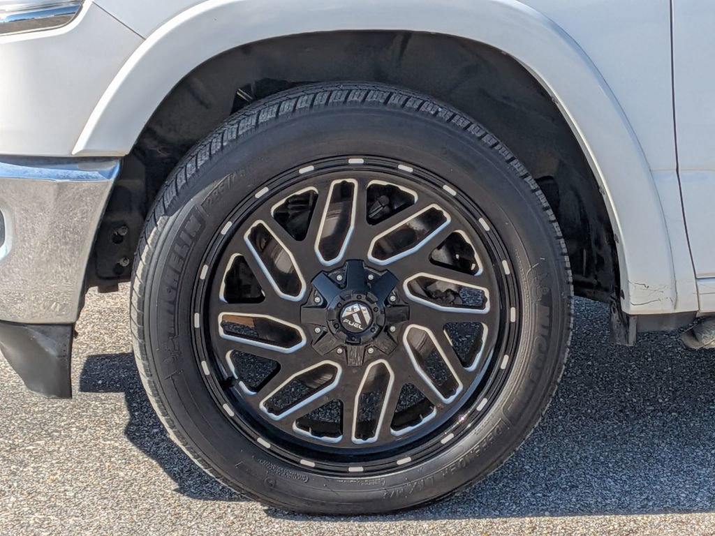 Used 2019 RAM 1500 Limited image 12