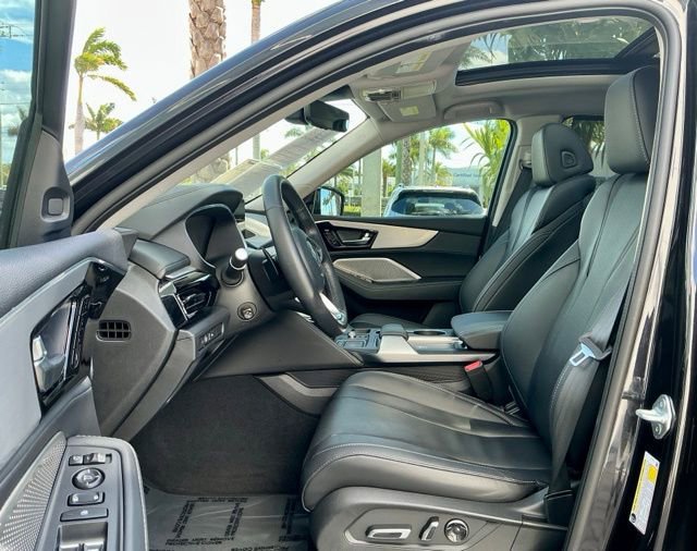 Certified 2023 Acura MDX SH-AWD w/ Technology Package image 8