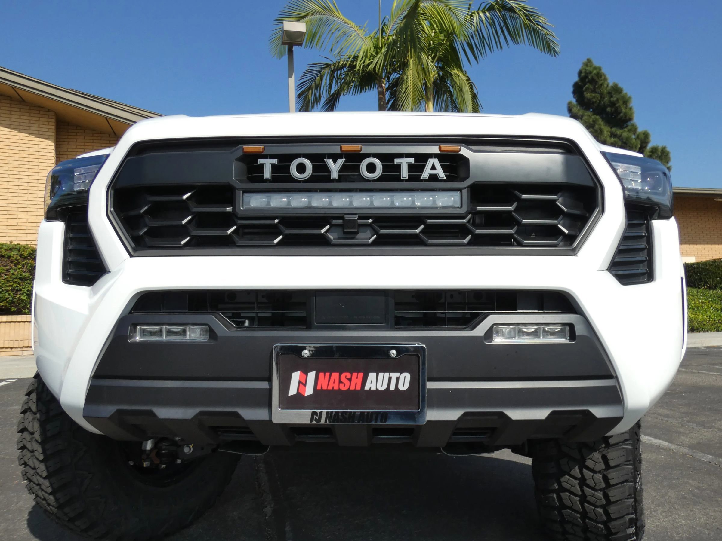 Used 2025 Toyota Tacoma TRD Sport image 17