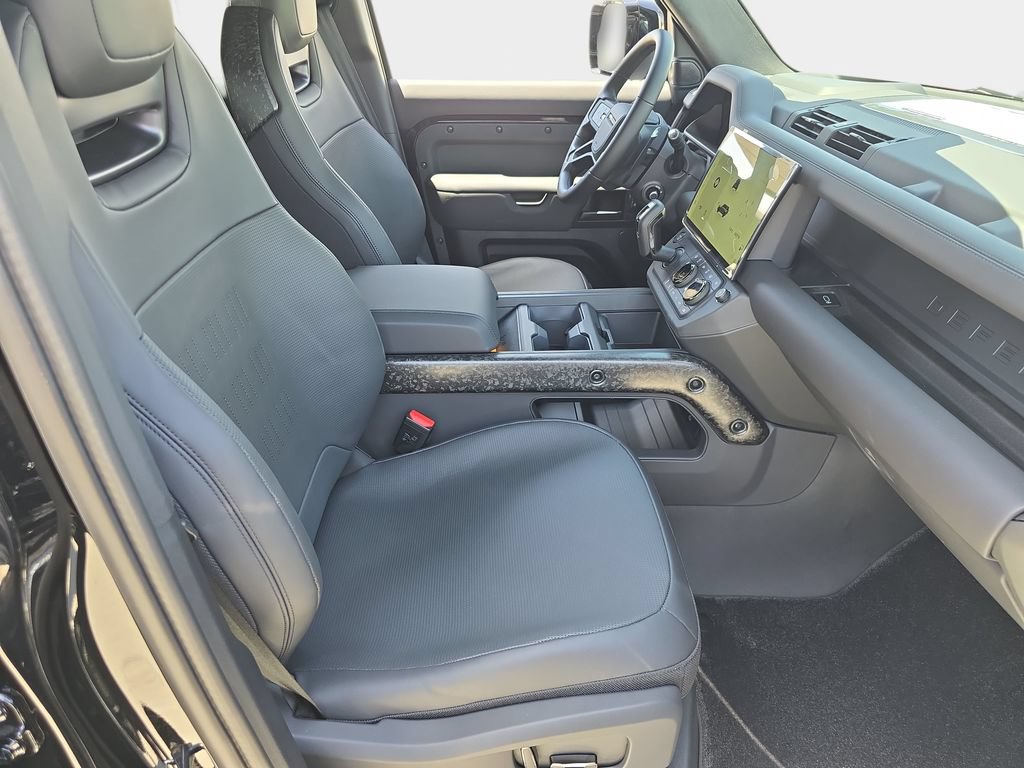 New 2026 Land Rover Defender 110 OCTA AWD/4WD image 10