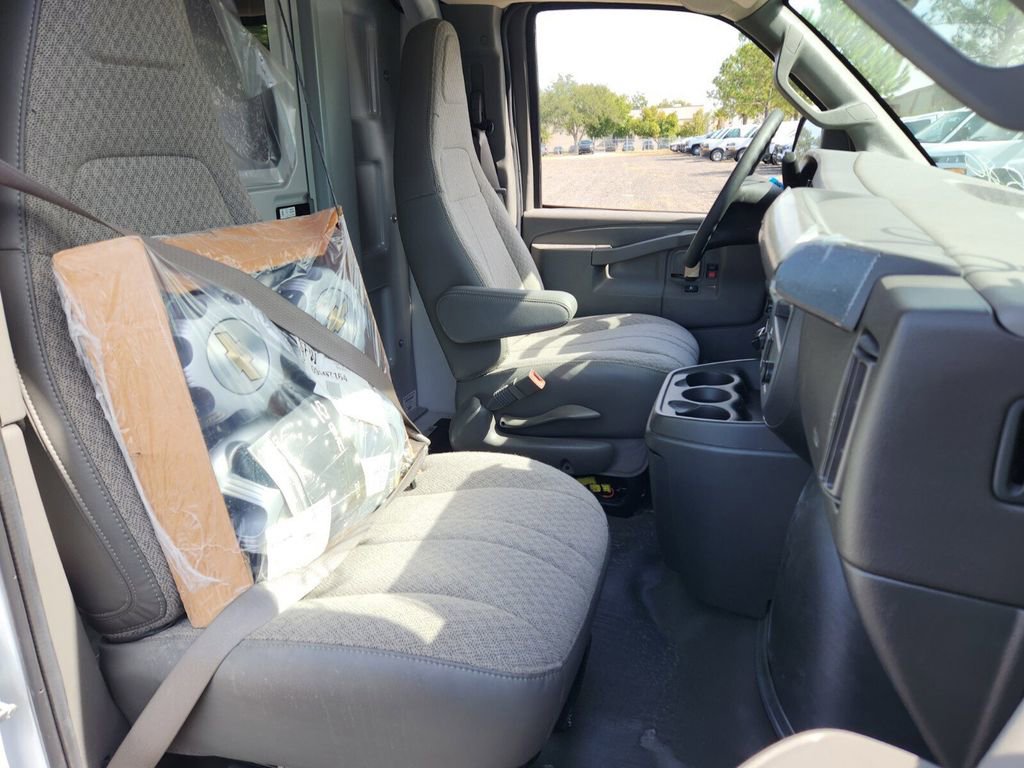 New 2024 Chevrolet Express 3500 w/ Power Convenience Package RWD image 12