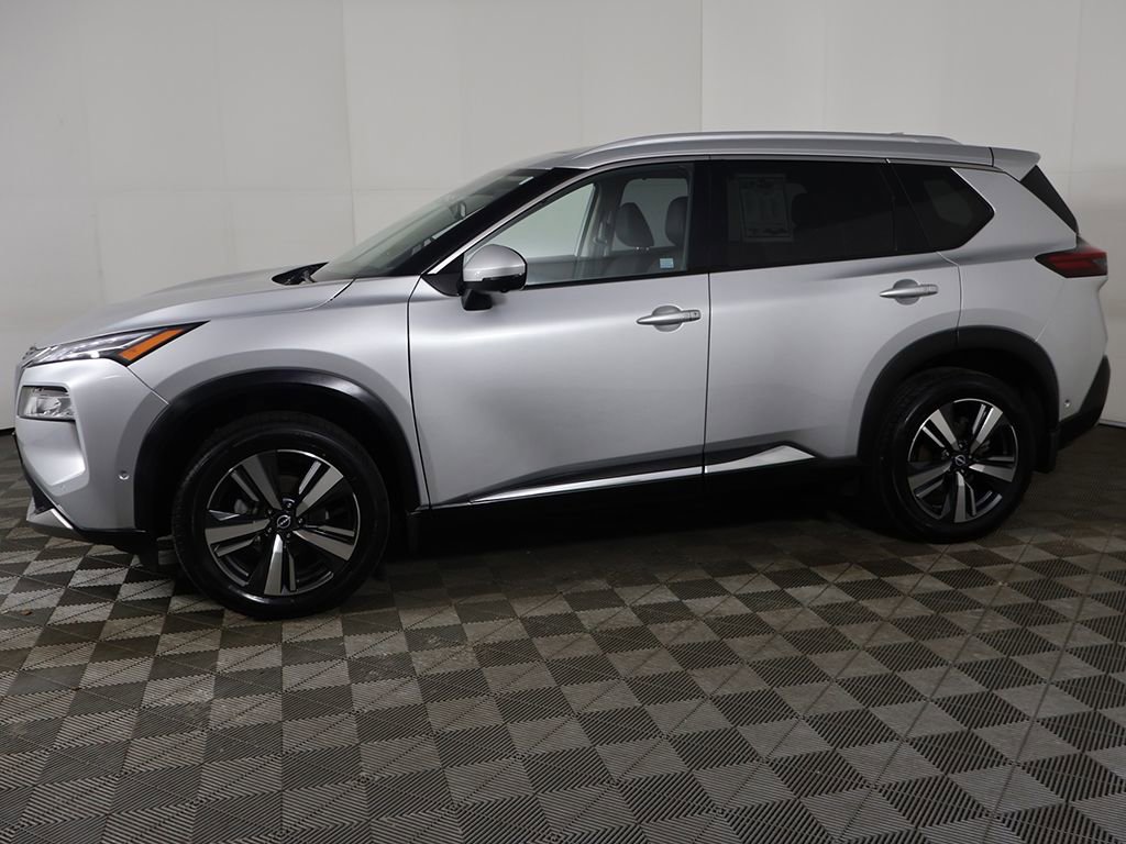 Used 2022 Nissan Rogue Platinum w/ Head-Up Display Package AWD/4WD image 18