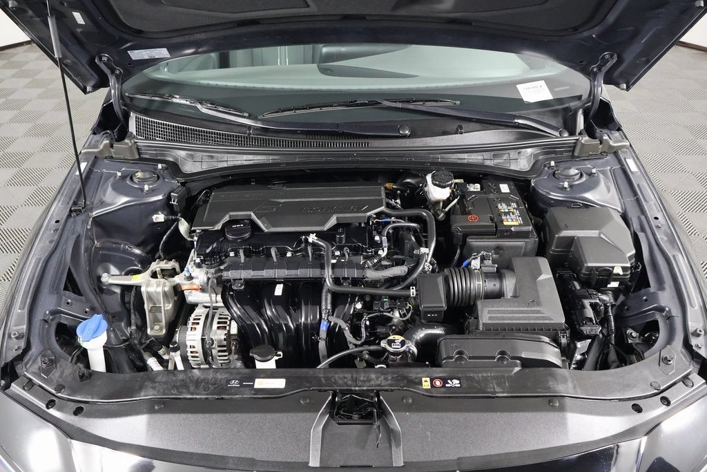 Used 2024 Hyundai Elantra SEL FWD image 15