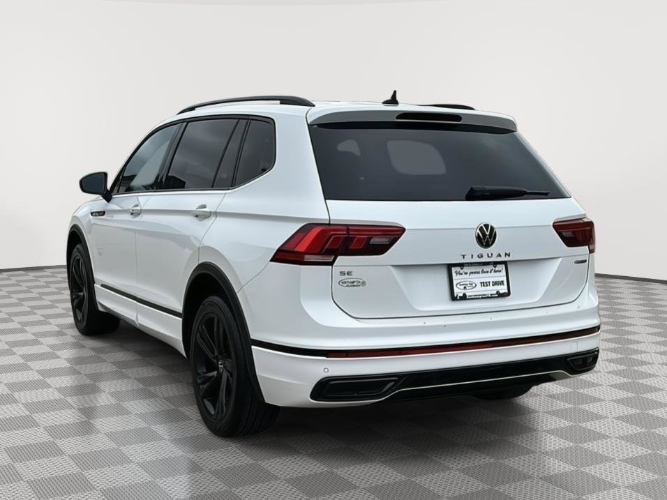 Certified 2023 Volkswagen Tiguan SE R-Line AWD/4WD image 6