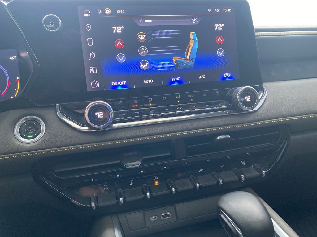 Used 2024 Chevrolet Colorado ZR2 w/ ZR2 Convenience Package III image 16