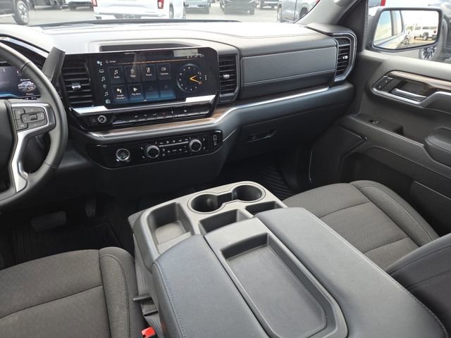 Used 2023 Chevrolet Silverado 1500 LT AWD/4WD image 27