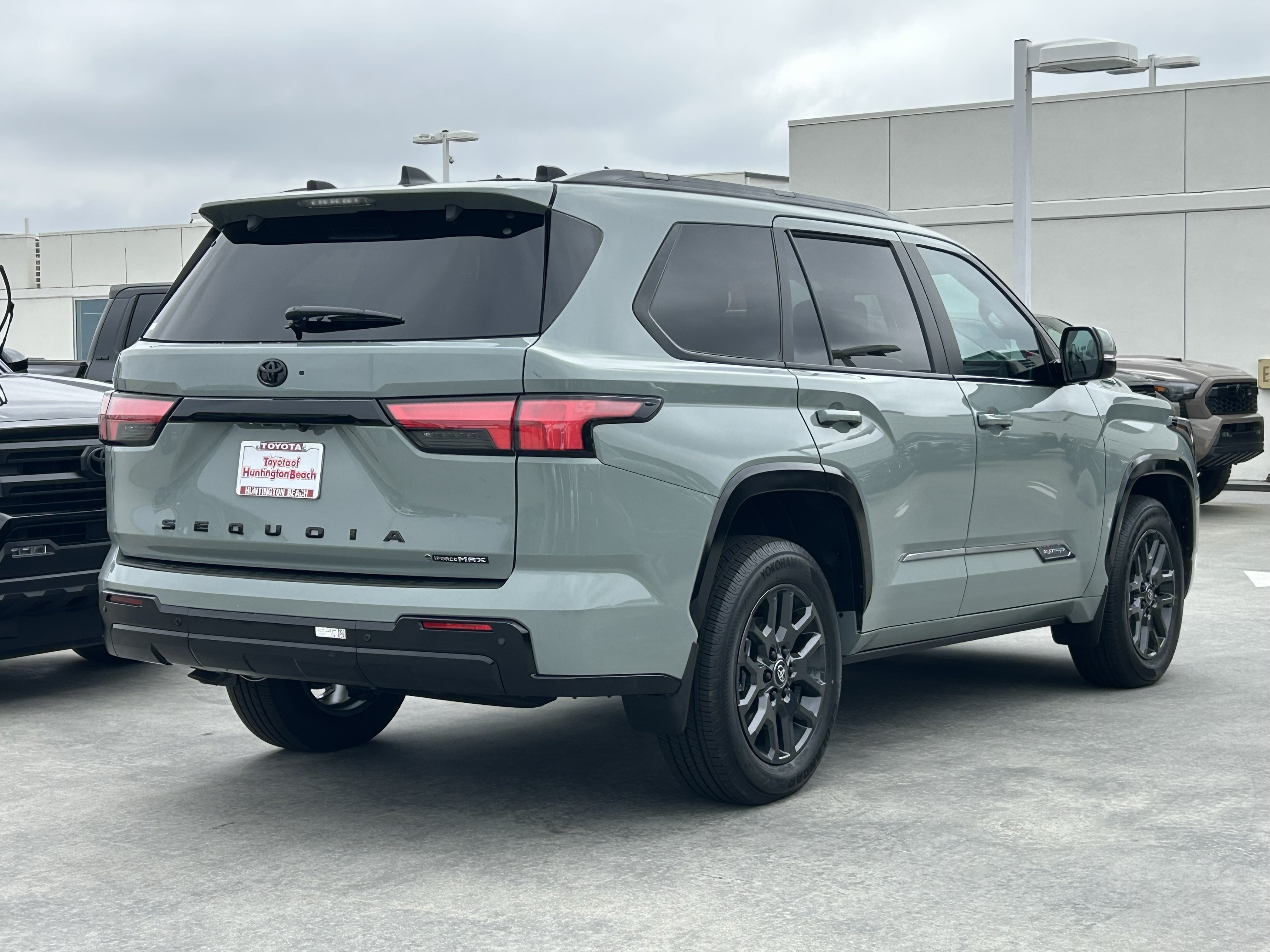 New 2026 Toyota Sequoia Platinum w/ Tow Technology Package AWD/4WD image 3