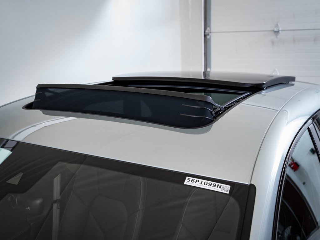 New 2026 Porsche Macan Turbo image 15