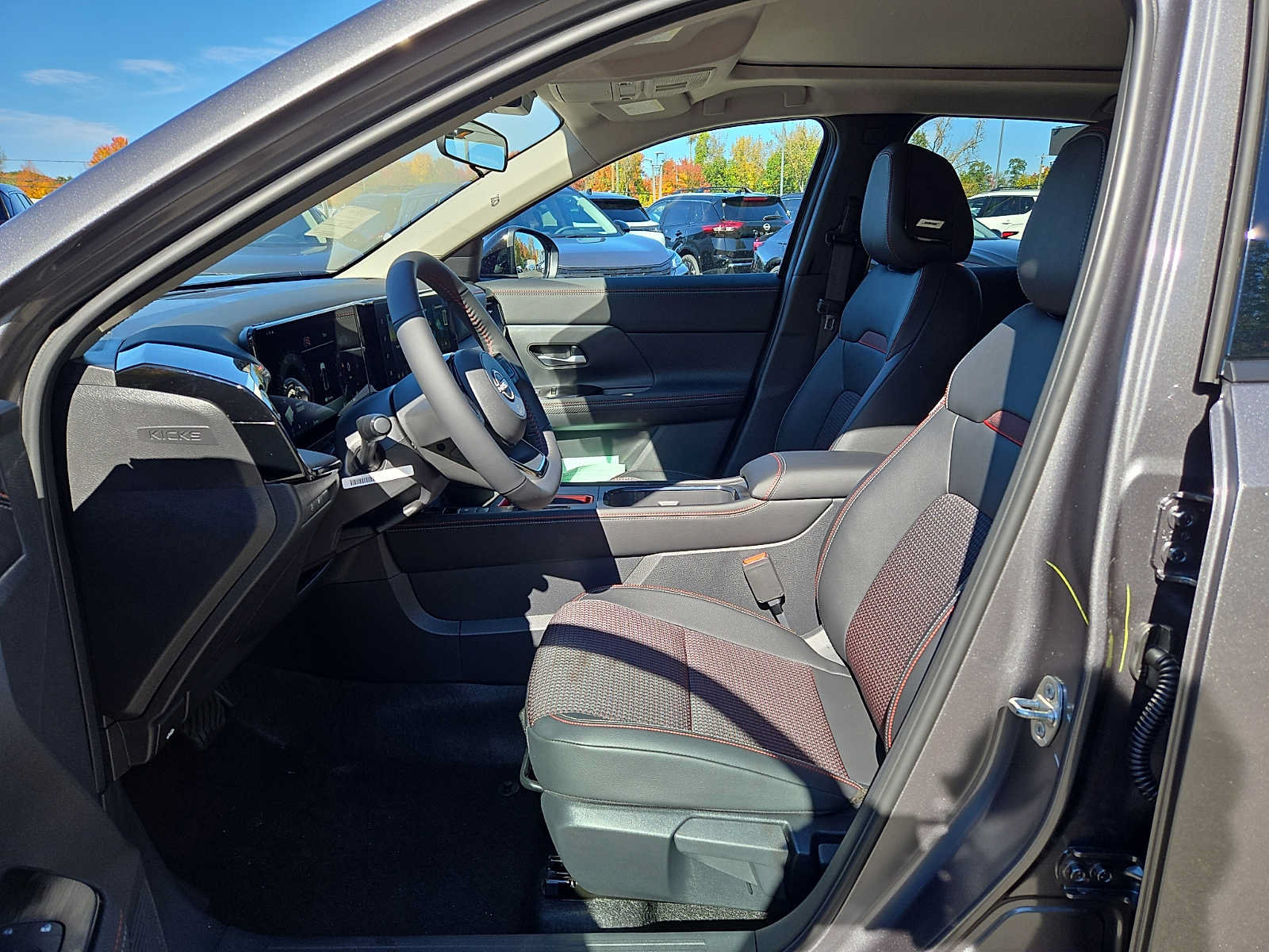 New 2027 Nissan Kicks SR w/ SR Premium Package AWD/4WD image 10