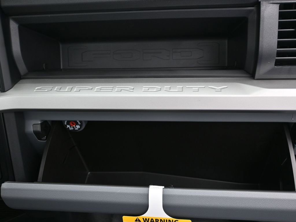 New 2026 Ford F550 4x4 Regular Cab Super Duty image 26