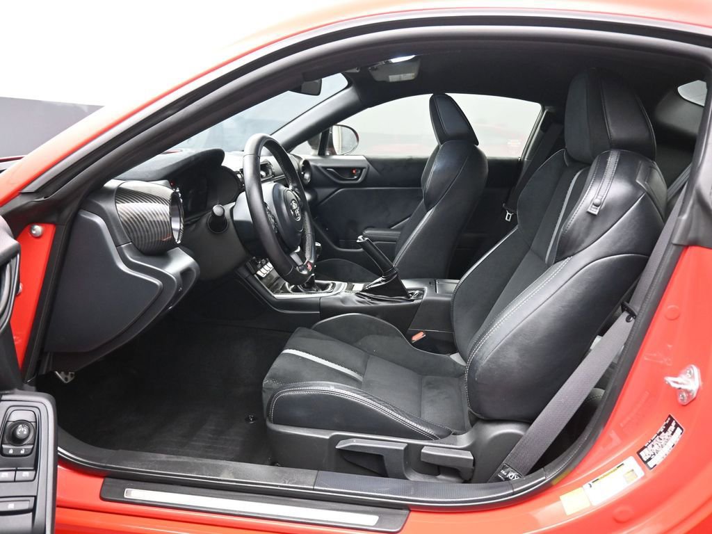 Used 2023 Toyota GR86 Premium image 11