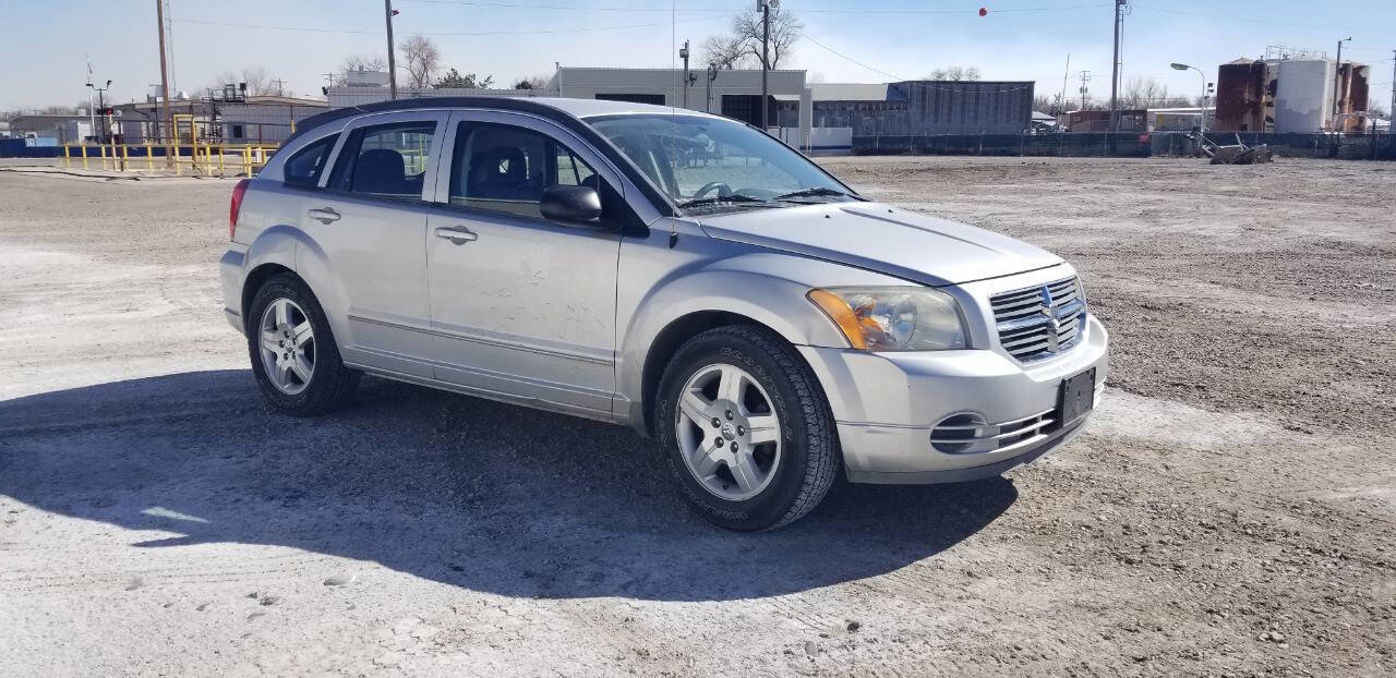Used 2009 Dodge Caliber SXT image 2