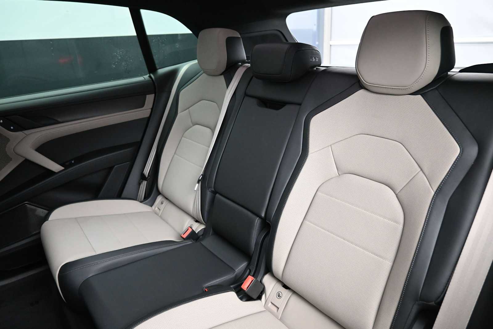 New 2026 Porsche Cayenne Turbo AWD/4WD image 22