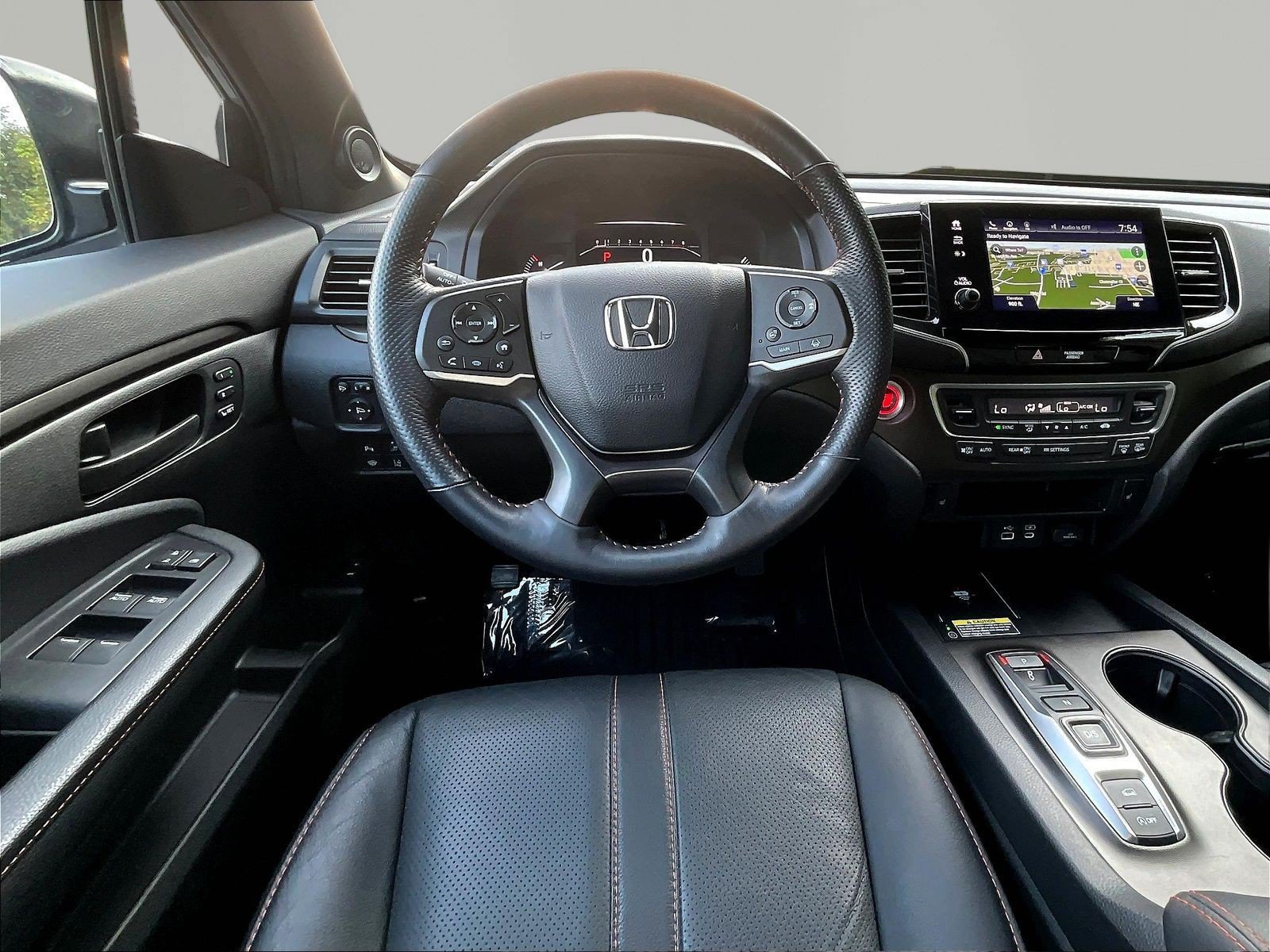 Used 2025 Honda Passport TrailSport image 8