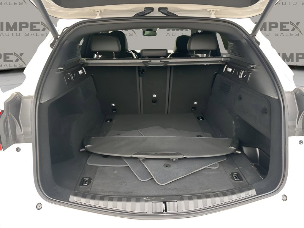 Used 2022 Alfa Romeo Stelvio Veloce image 36