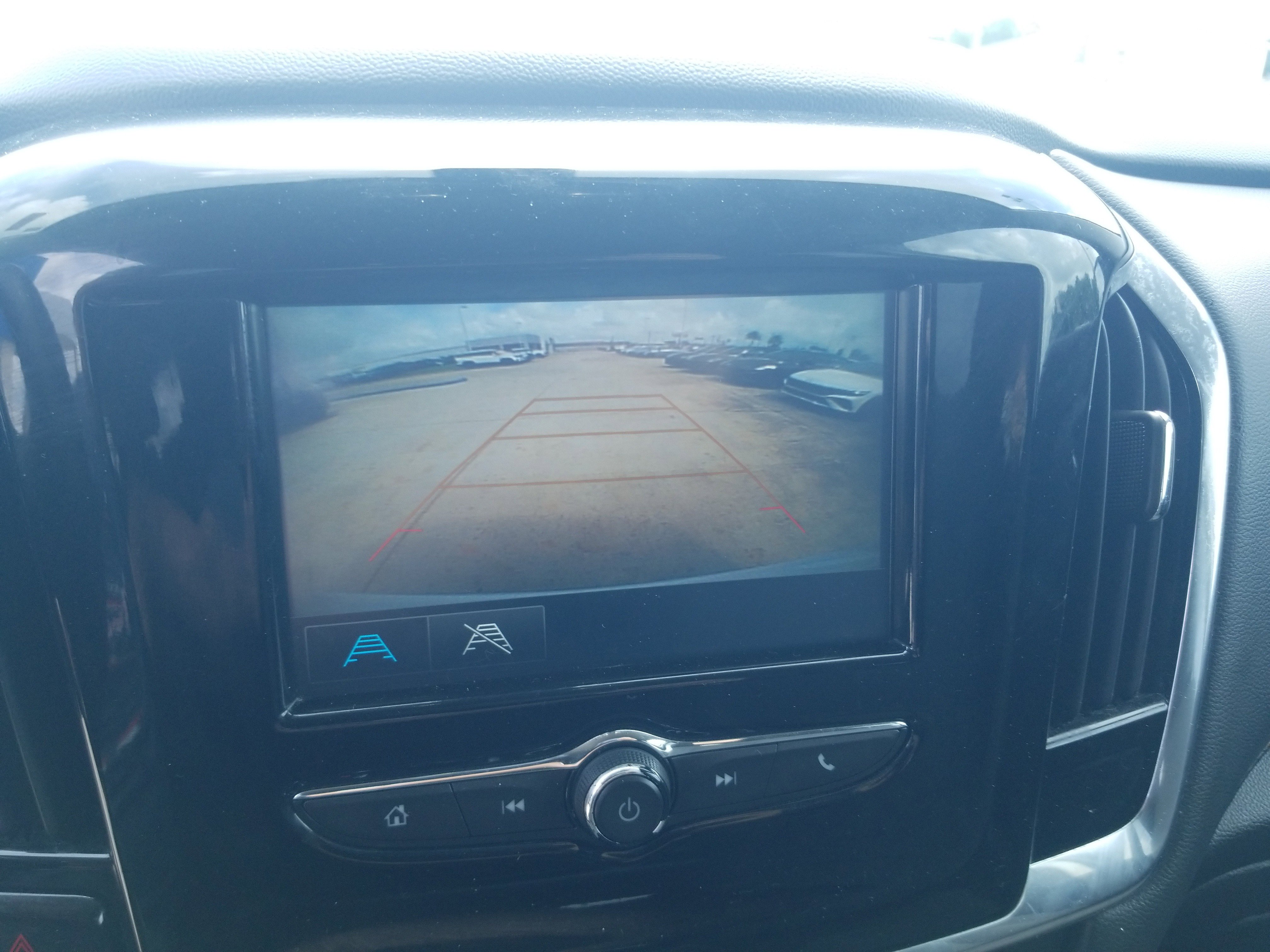 Used 2018 Chevrolet Traverse LS FWD image 20