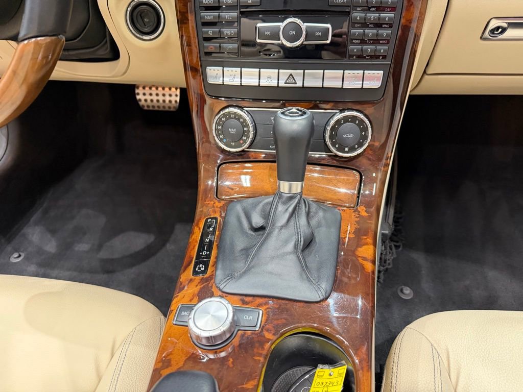 Used 2012 Mercedes-Benz SLK 250 image 35