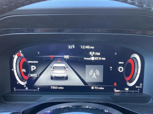 Used 2024 Nissan Pathfinder Platinum image 19