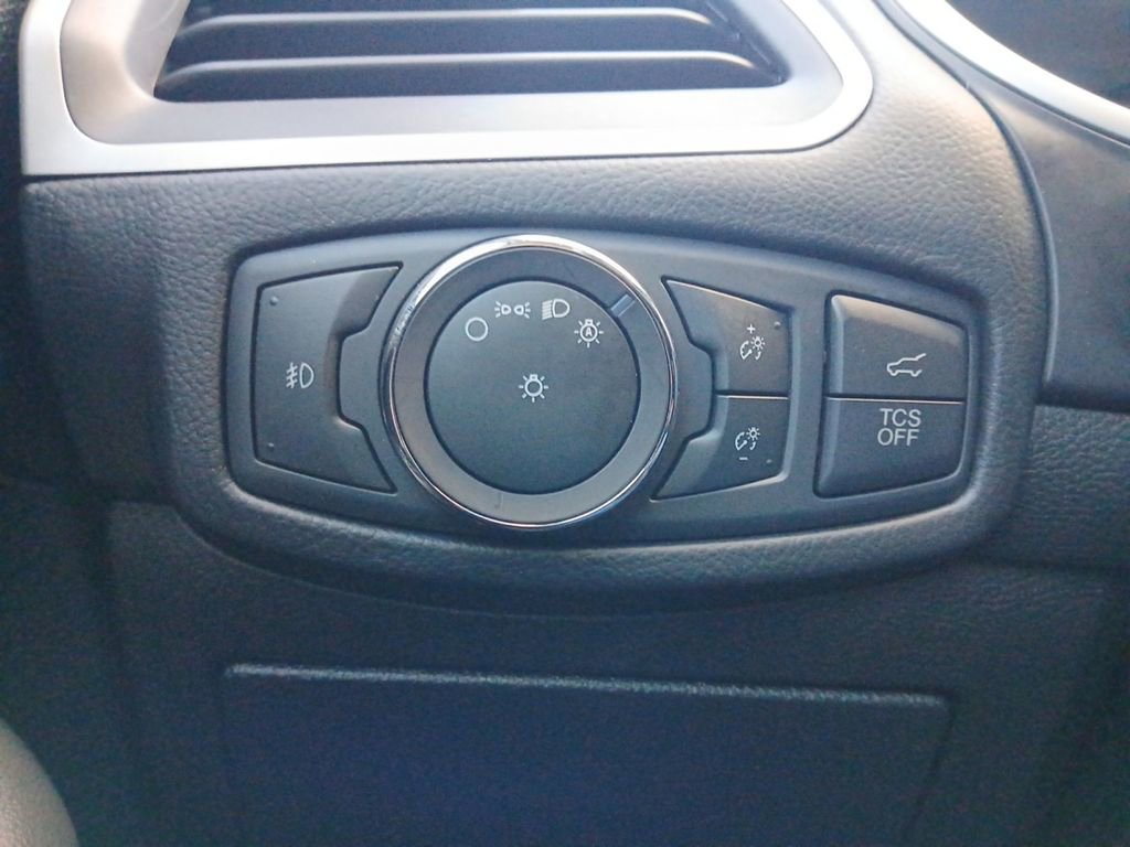 Used 2019 Ford Edge SEL w/ Equipment Group 201A image 12