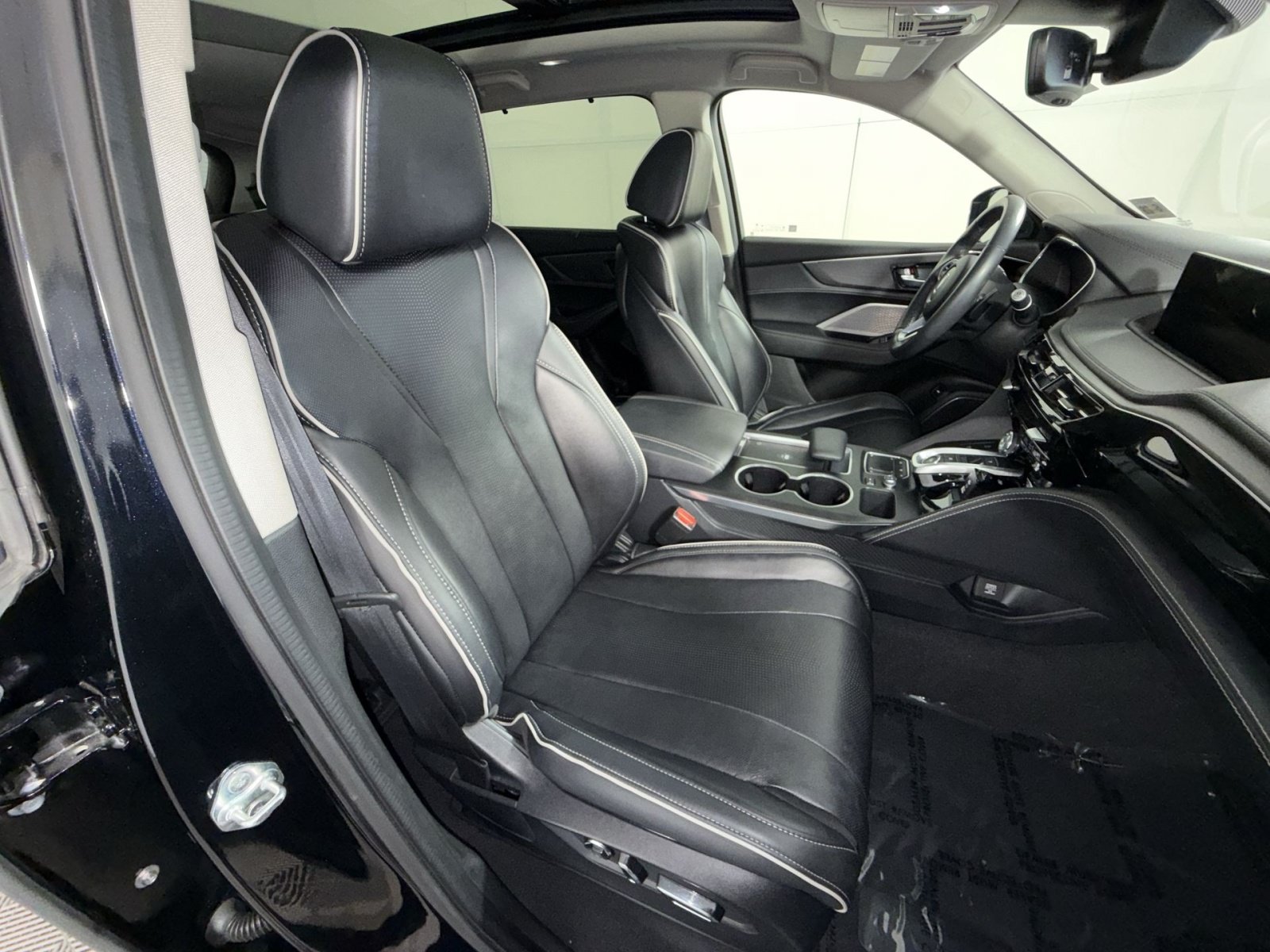Used 2023 Acura MDX SH-AWD w/ Advance Package image 27