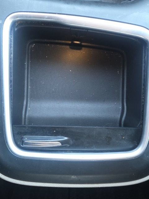 Used 2017 Chrysler Pacifica Limited w/ UConnect Theater Package FWD image 38