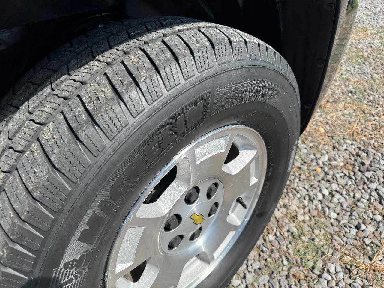 Used 2014 Chevrolet Suburban LT w/ Luxury Package RWD image 8