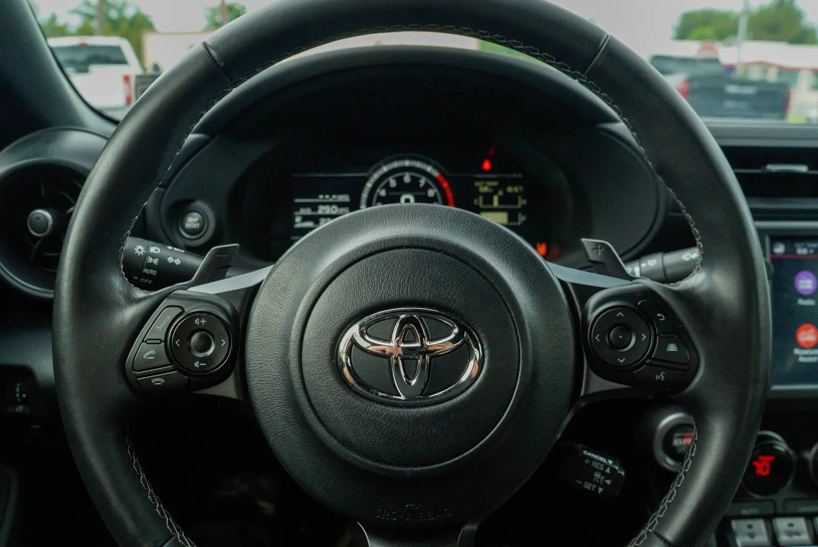 Used 2024 Toyota GR86 RWD image 33