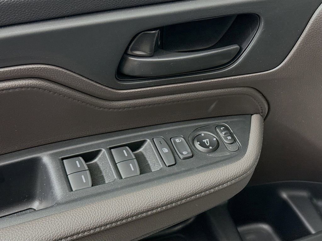Used 2023 Honda Odyssey EX image 17