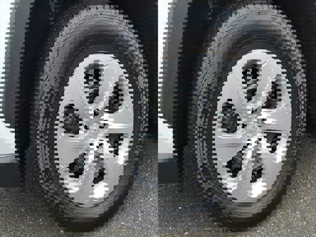 Used 2023 Toyota RAV4 LE image 8