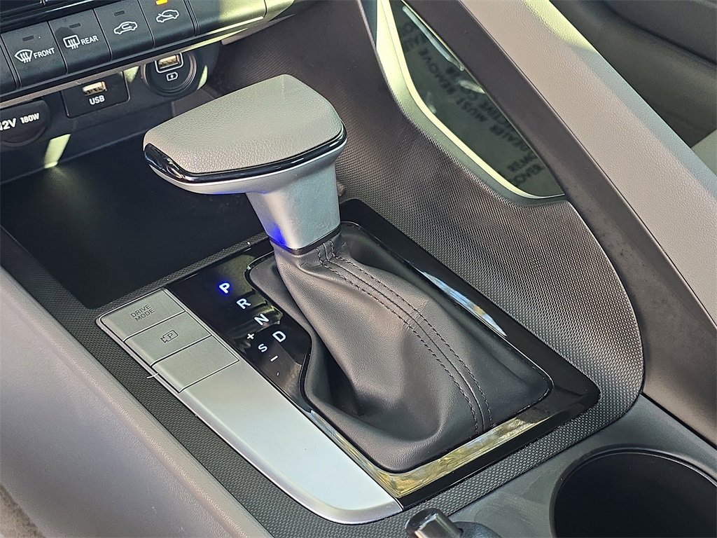 Used 2023 Hyundai Elantra SEL image 22