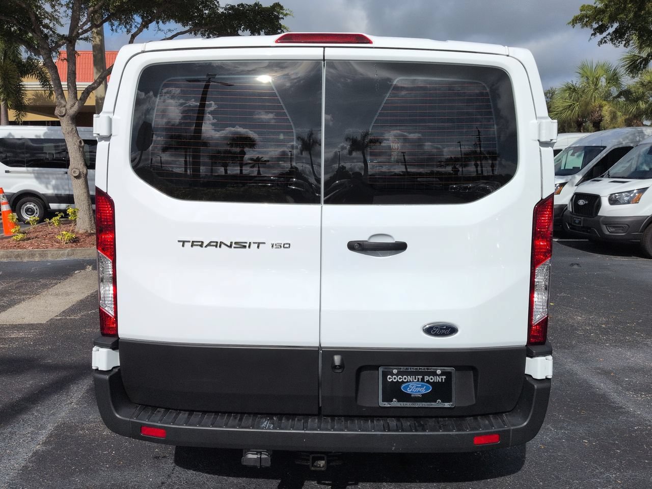 Used 2024 Ford Transit 150 Low Roof RWD image 5