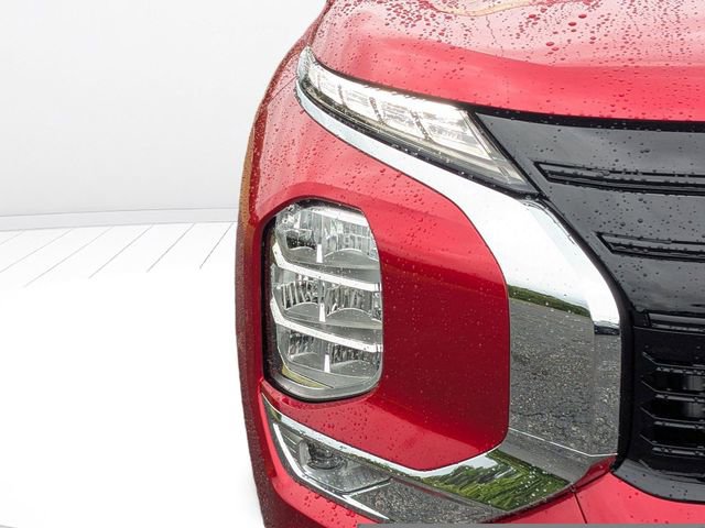New 2026 Mitsubishi Outlander LE FWD image 8