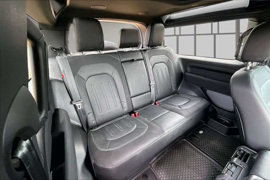 Used 2022 Land Rover Defender 90 X-Dynamic SE AWD/4WD image 28