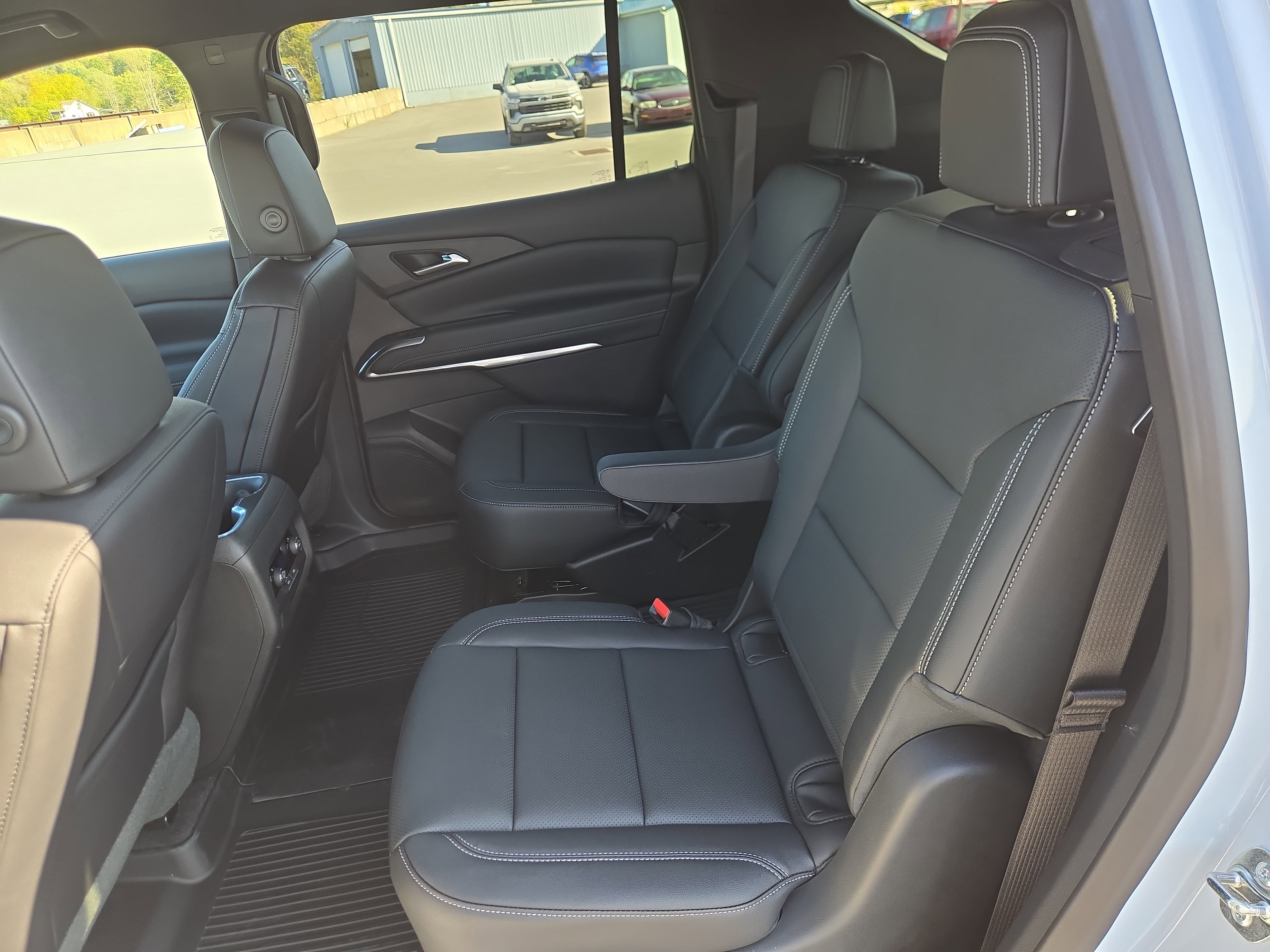 New 2026 Chevrolet Traverse LT w/ Driver Confidence Package image 13