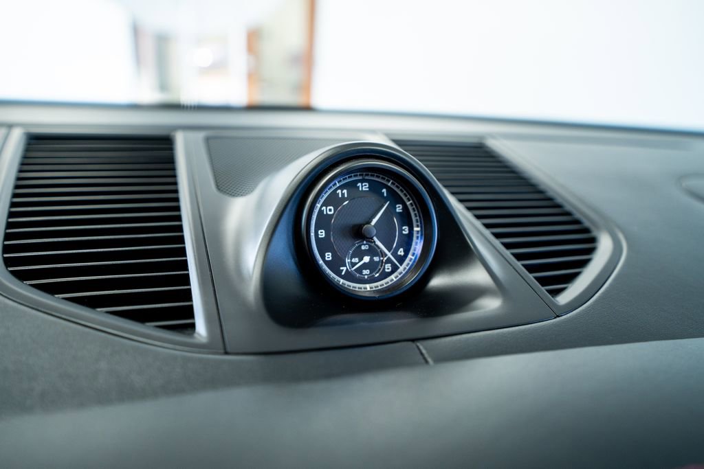 Used 2023 Porsche Macan S image 44